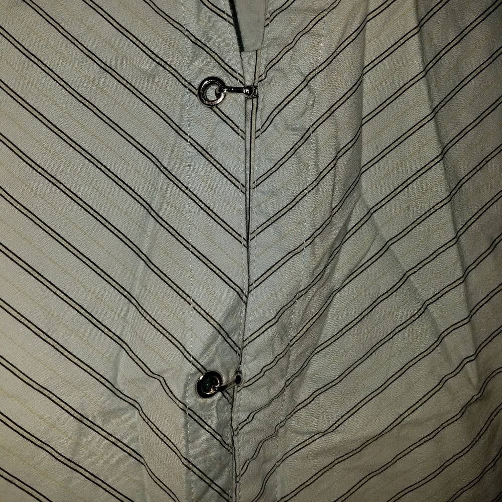 Blouse - Picture 2 of 3